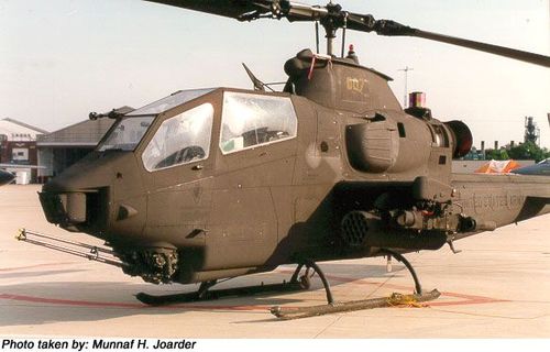 Bell AH-1 Cobra - photo 1