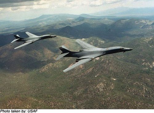 Boeing B-1 Lancer - photo 2