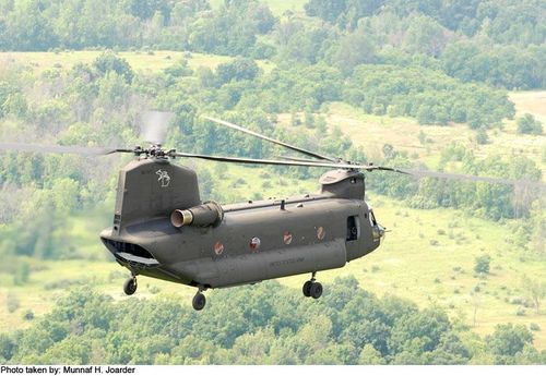 Boeing CH-47 Chinook - photo 3