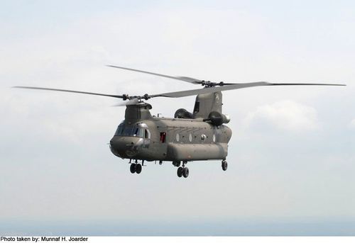 Boeing CH-47 Chinook - photo 8
