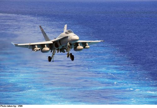 Boeing FA-18C/D Hornet - photo 5