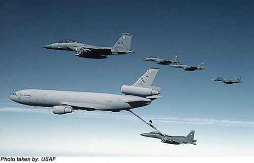 Boeing KC-10A Extender - photo 2
