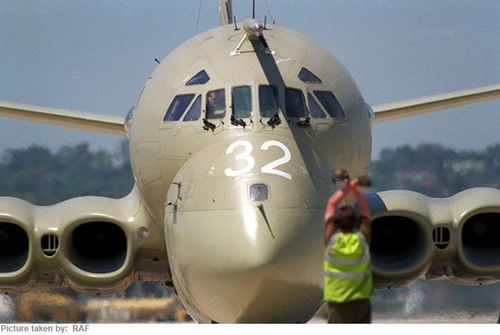British Aerospace Nimrod - photo 4