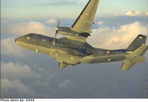 IPTN/CASA CN-235 - photo 4