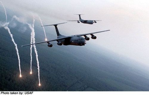 Lockheed Martin C-141 Starlifter - photo 4