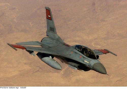Lockheed Martin F-16C/D Fighting Falcon - photo 12