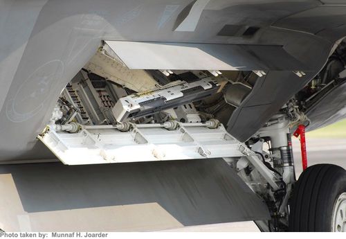 Lockheed Martin F-22 Raptor - photo 5