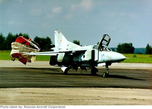 Mikoyan-Gurevich MiG-23 Flogger - photo 3