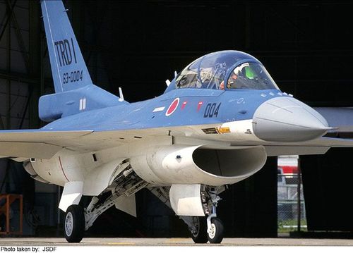 Mitsubishi F-2 - photo 5