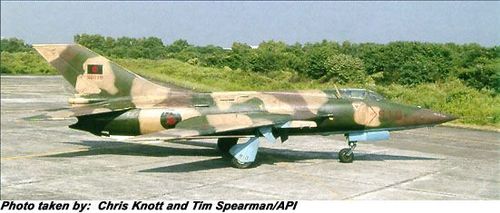 Nanchang Q-5 Fantan - photo 2