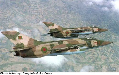 Nanchang Q-5 Fantan - photo 1