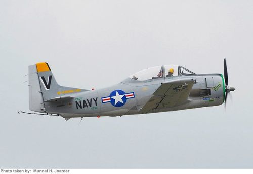North American T-28 Trojan - photo 1