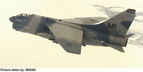 Vought A-7 Corsair II - photo 2