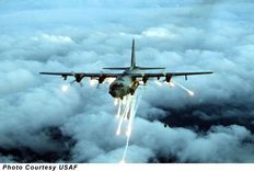 Lockheed Martin AC-130E Spectre - photo 4
