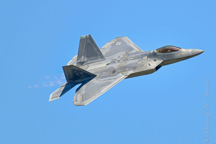 F-22s Visit Kadena as 18th Wing Still Awaits Arrival of F-15EX