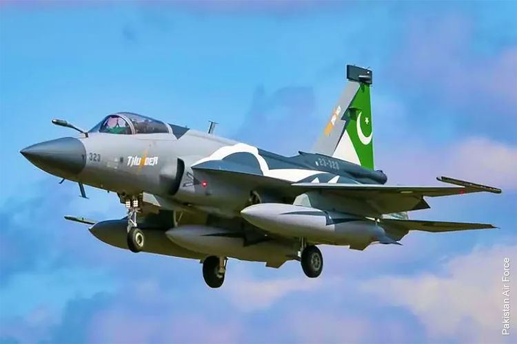 Pakistan’s JF-17 Move Into Bangladesh Signals Major South Asian Air Power Shift as Combat Simulator Transfer Points to Imminent Fighter Deal